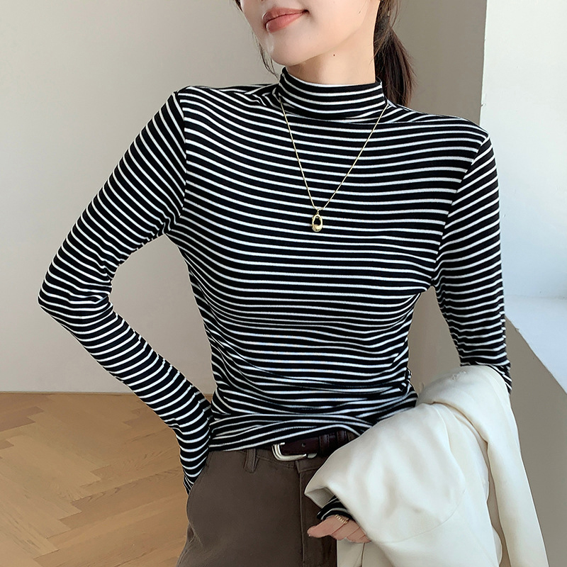 Camiseta Feminina Clássica Lis - Cameras avaliação e preço